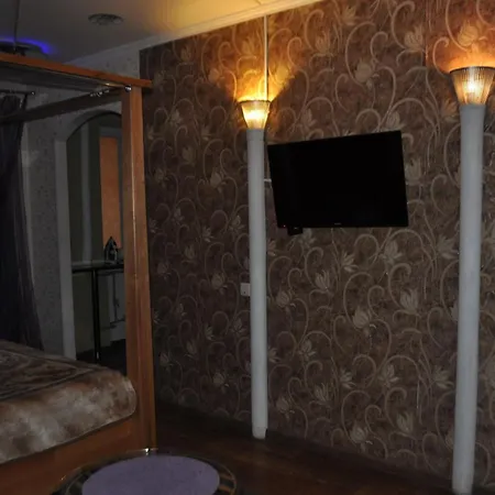 Cozy Apartments Near The Mcdonalds Kremenchuk Exterior photo